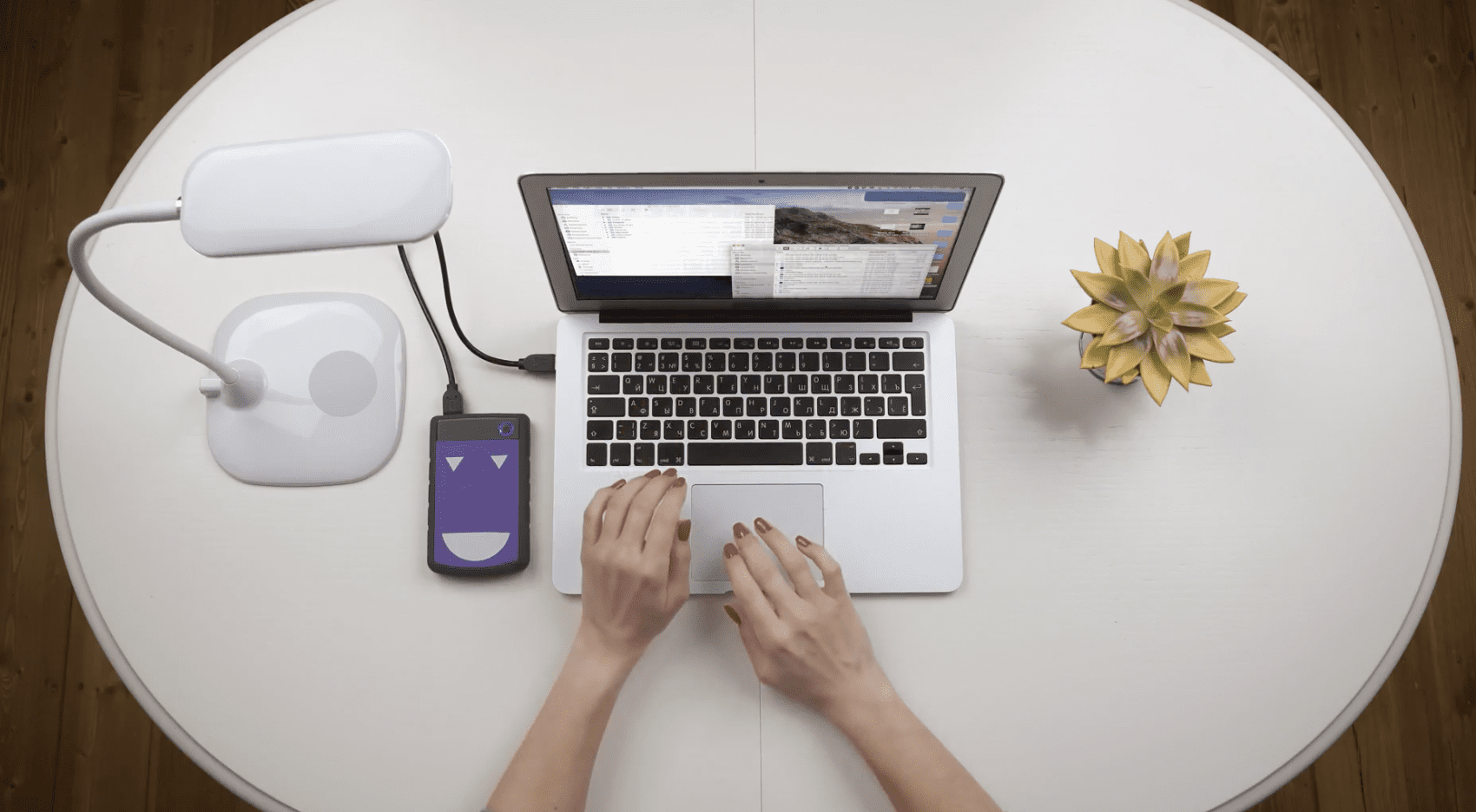 Saving customized graphics templates to your hard drive