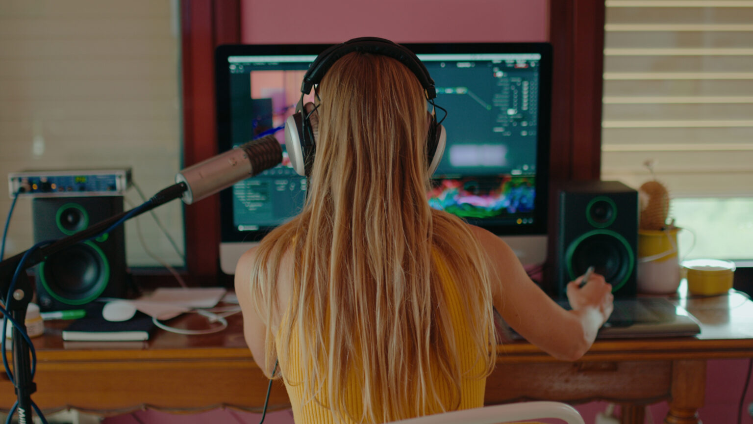 How to use and customize templates in Premiere Pro Storyblocks